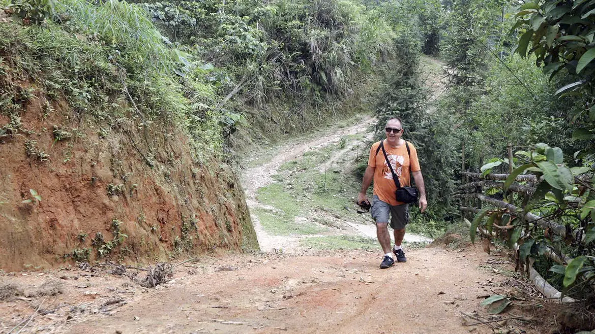 carnet 001 chemin vers le village.webp